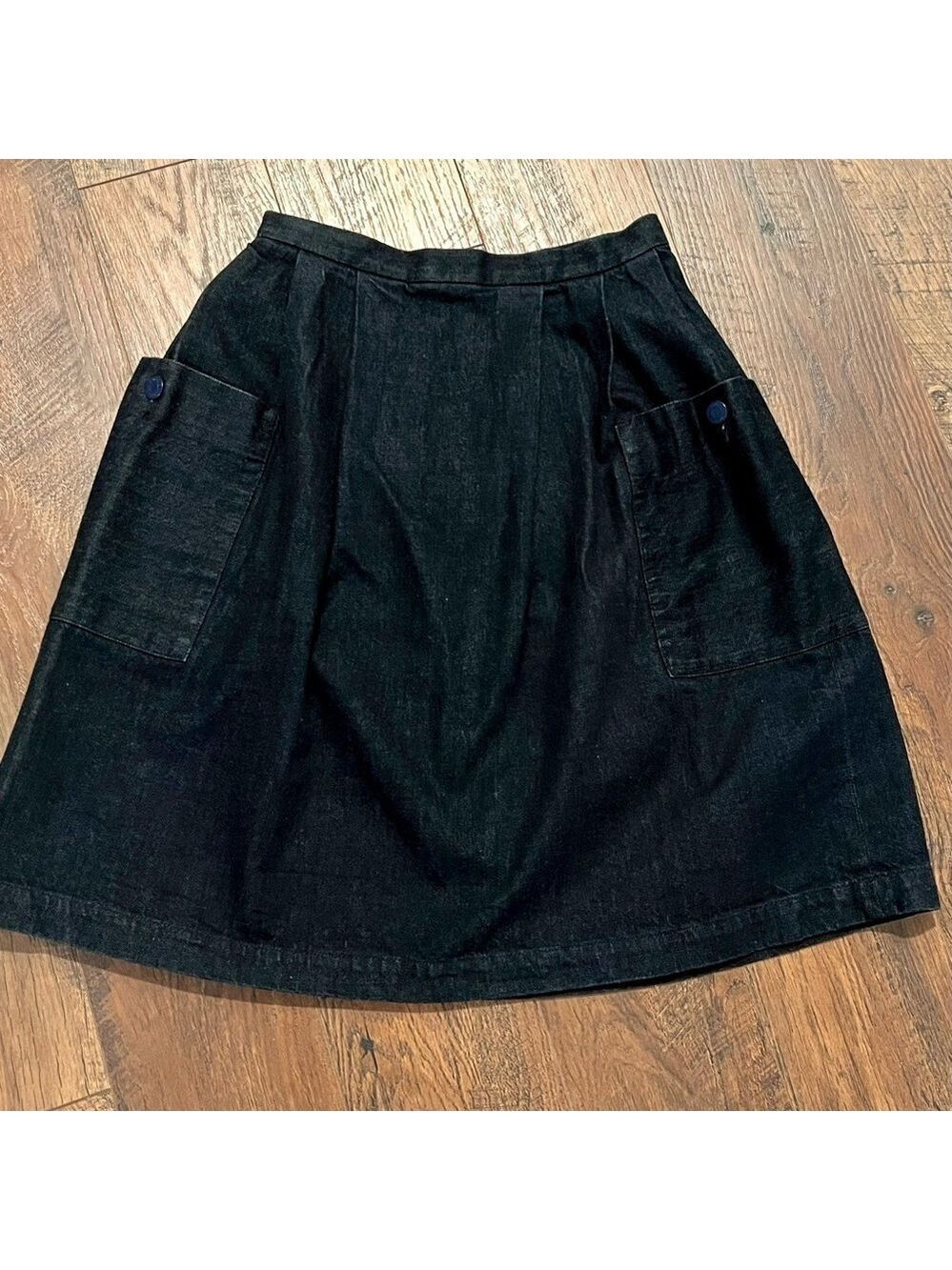 𝅺ines DE LA FRESSANGE Paris denim skirt. Size 7.
